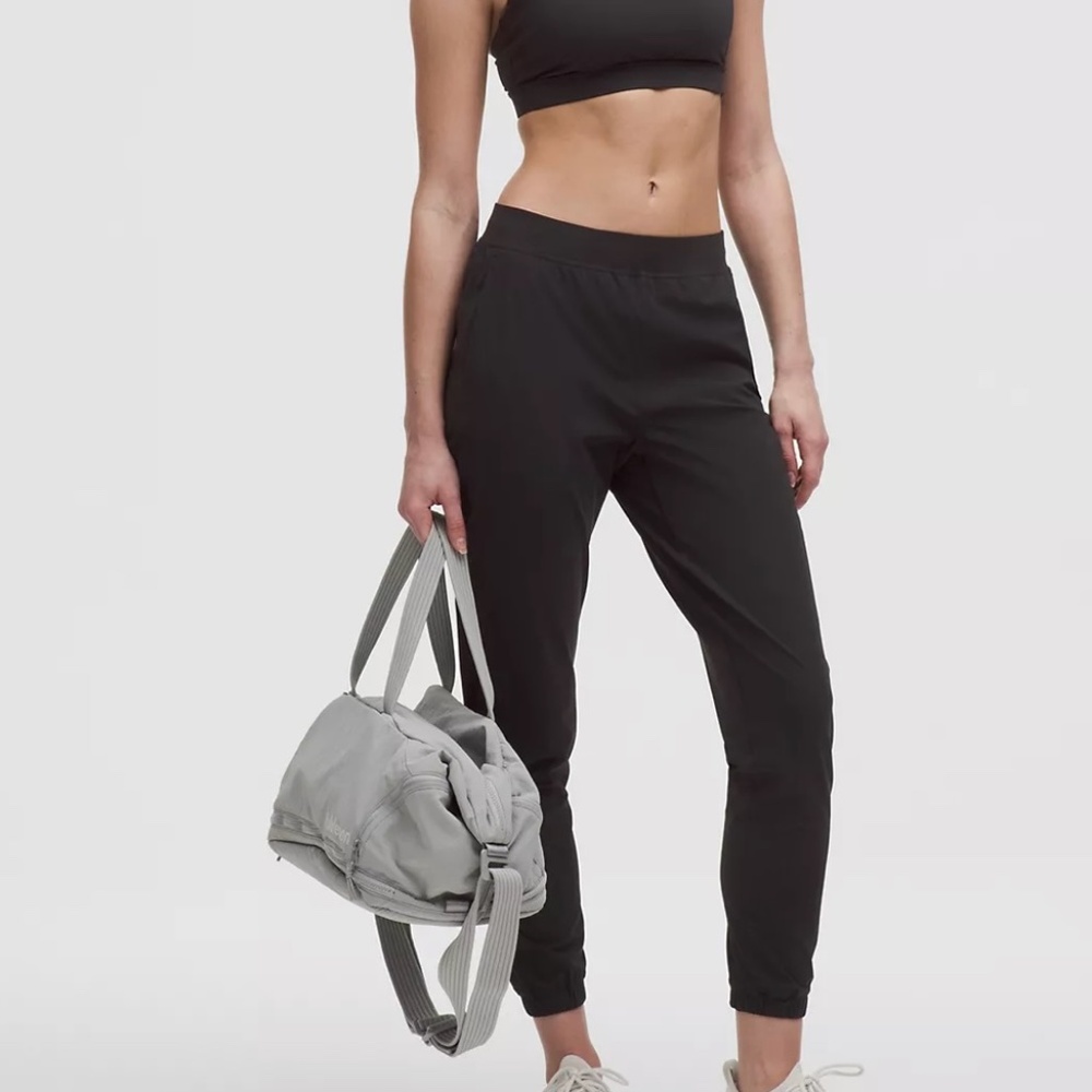 Lululemon Adapted State High-Rise Jogger Full Length, Black, Size 6 - Picture 2 of 10